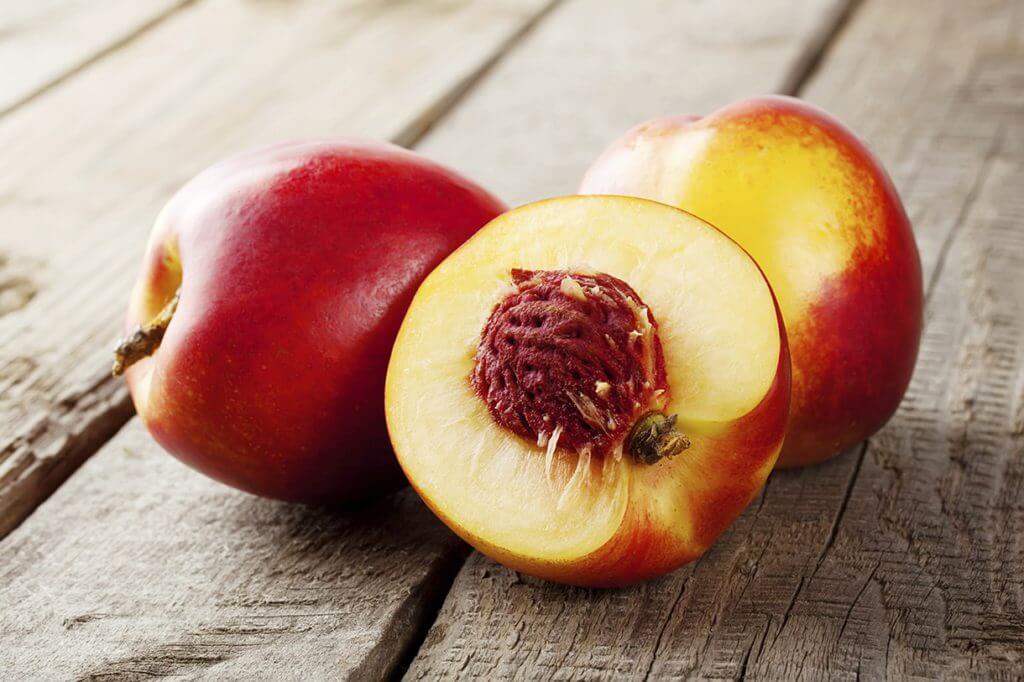 Nectarines dans vos corbeilles de fruits