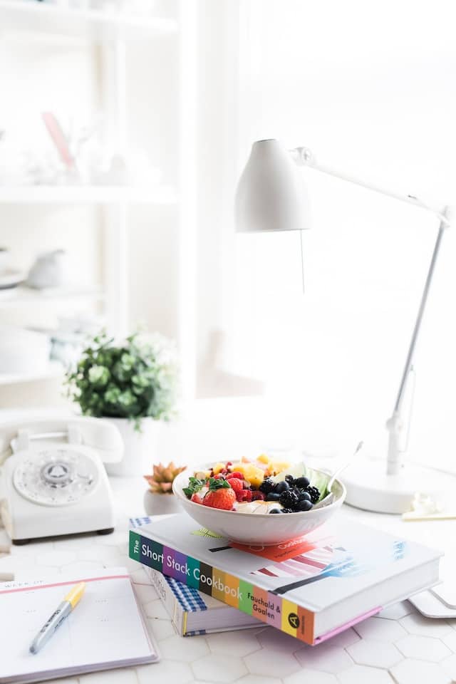 Les Bonnes Pratiques Alimentaires avec les Fruits en 2024 : Guide pour un Bureau Sain